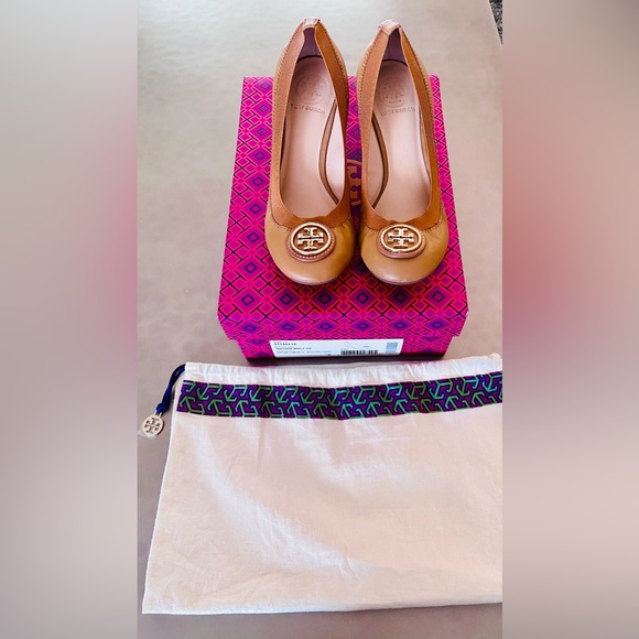 Tory Burch Caroline Wedge - Used - Size 7 - Tan/Dark Maple - Picture 8 of 8